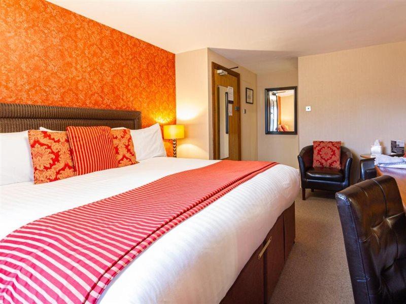 Stone Villa Chester Esterno foto A bedroom at the hotel