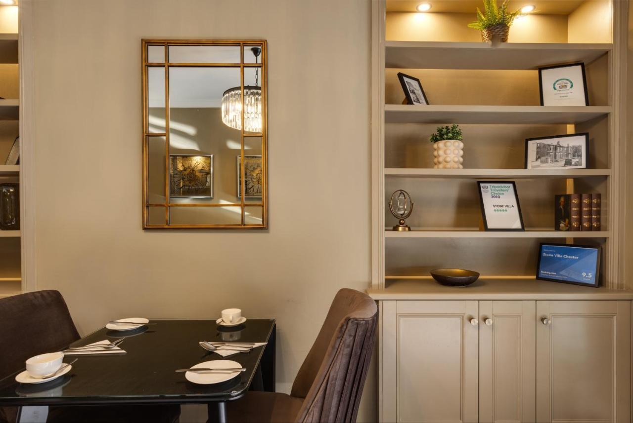 Stone Villa Chester Esterno foto The interior of the law firm's London office