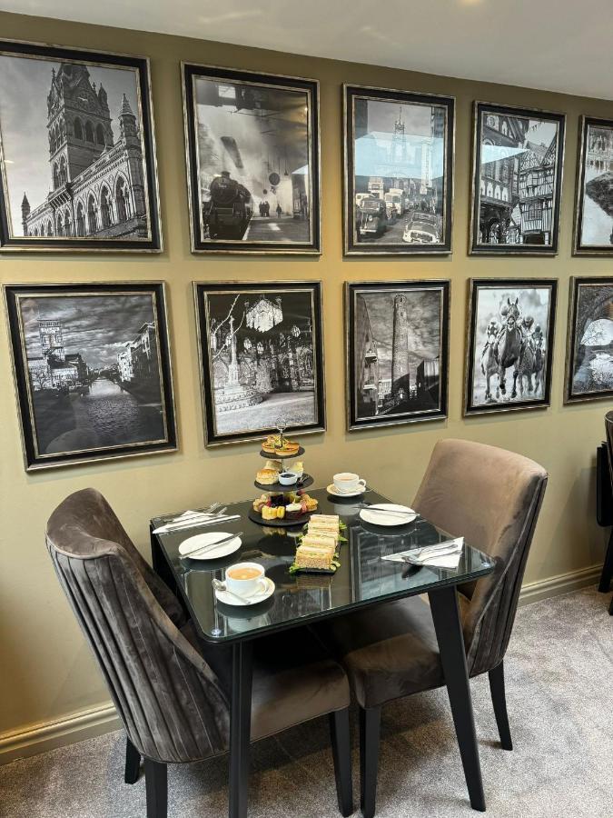 Stone Villa Chester Esterno foto Afternoon tea at the hotel